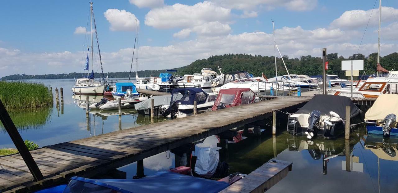 Ferienwohnung Am Schweriner See Raben Steinfeld Exteriér fotografie