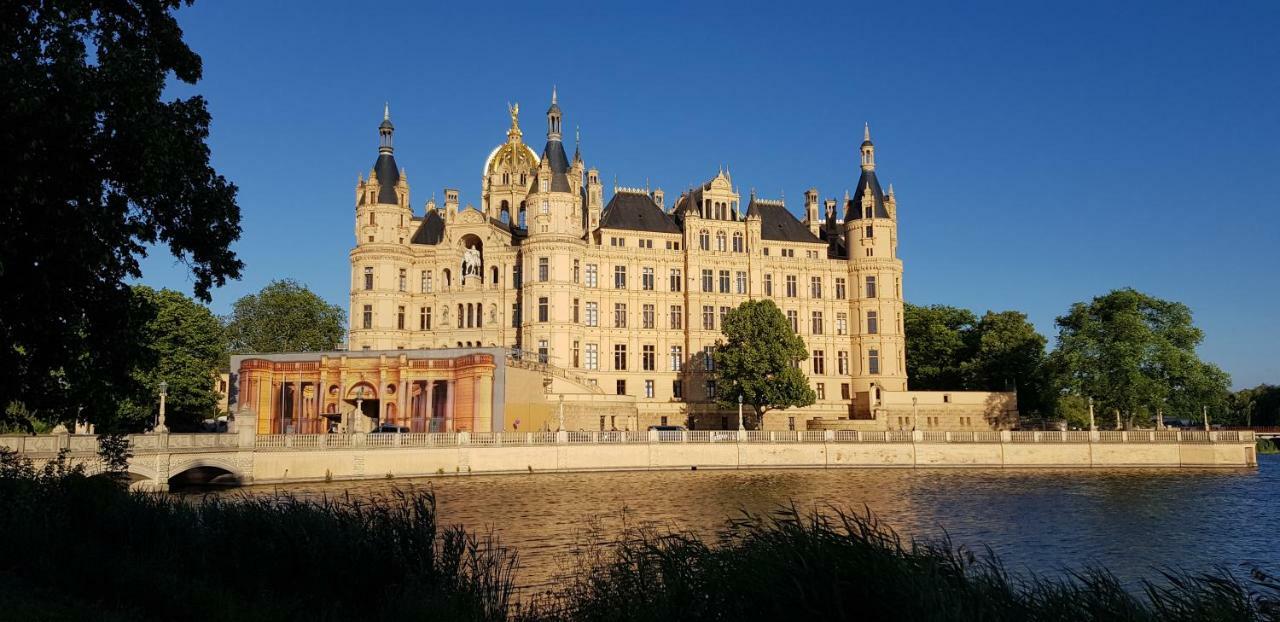 Ferienwohnung Am Schweriner See Raben Steinfeld Exteriér fotografie